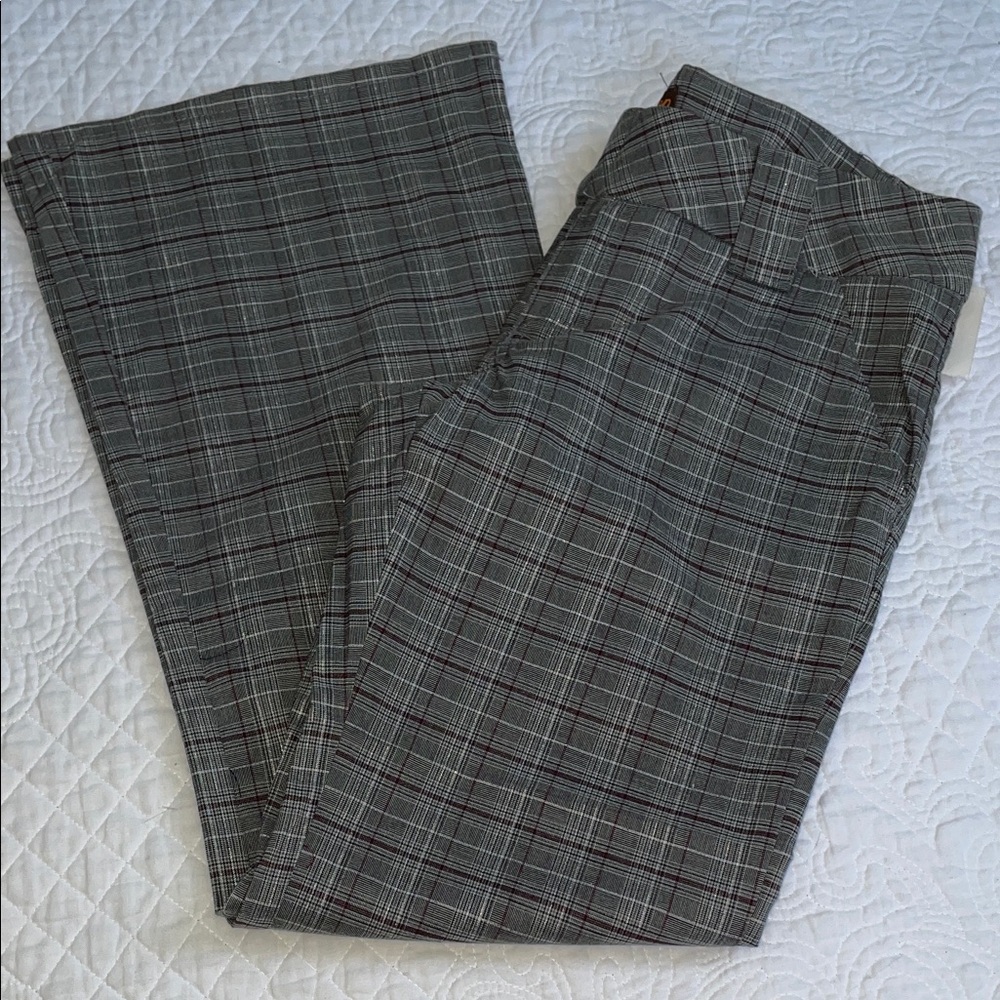 BeBop Charcoal Checkered Pants. Wide Leg. Low Rise. Size 13. NWT. Plaid.